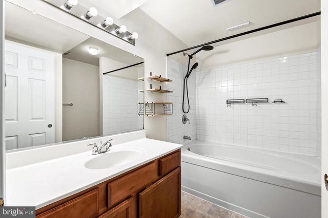 737 GLEN COVE DR, Ruther Glen, VA 22546
