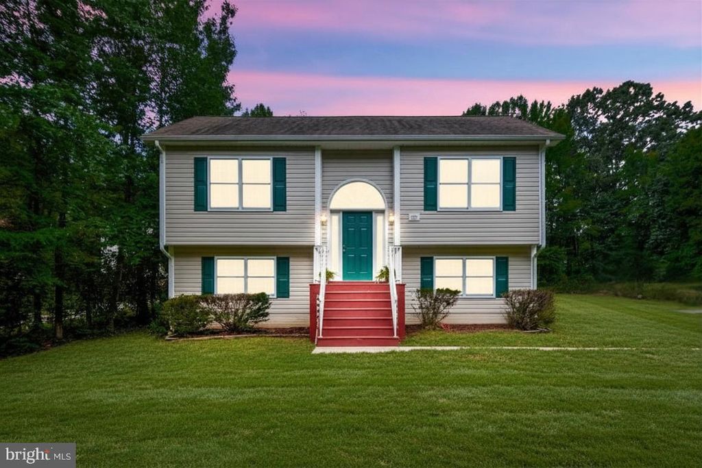 737 GLEN COVE DR, Ruther Glen, VA 22546