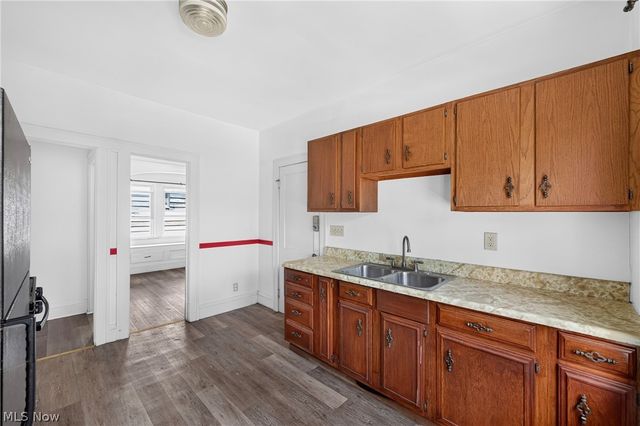 4720 E 85th Street, Garfield Heights, OH 44125