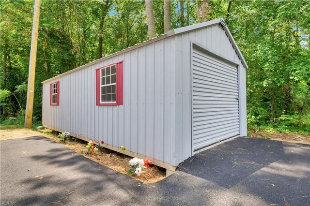 5738 Hickory Fork RD, Gloucester, VA 23061