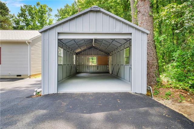 5738 Hickory Fork RD, Gloucester, VA 23061