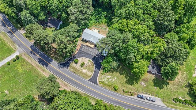 5738 Hickory Fork RD, Gloucester, VA 23061
