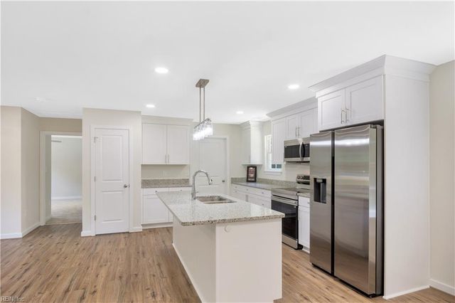 5738 Hickory Fork RD, Gloucester, VA 23061