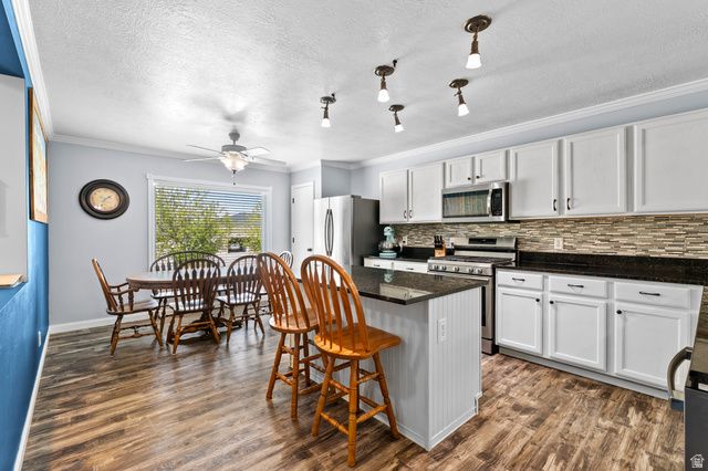 5469 W HARVESTMILL DR, West Jordan, UT 84081