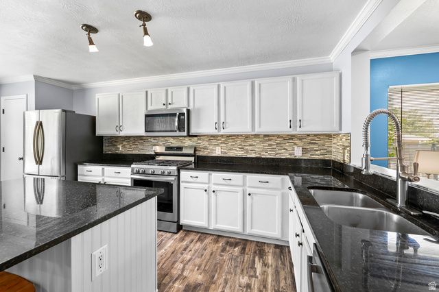 5469 W HARVESTMILL DR, West Jordan, UT 84081