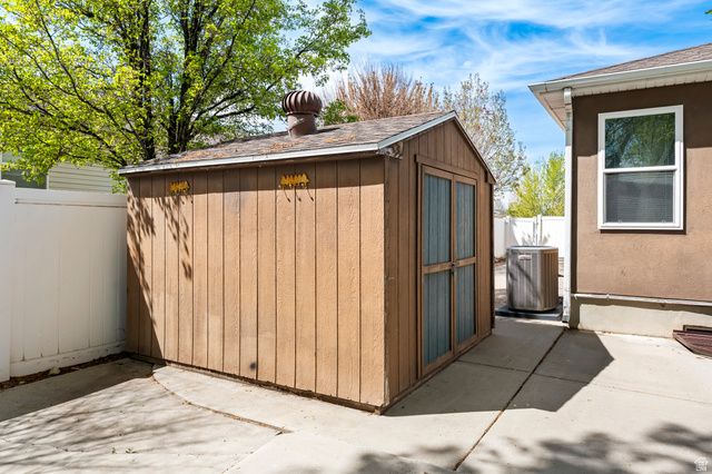 5469 W HARVESTMILL DR, West Jordan, UT 84081