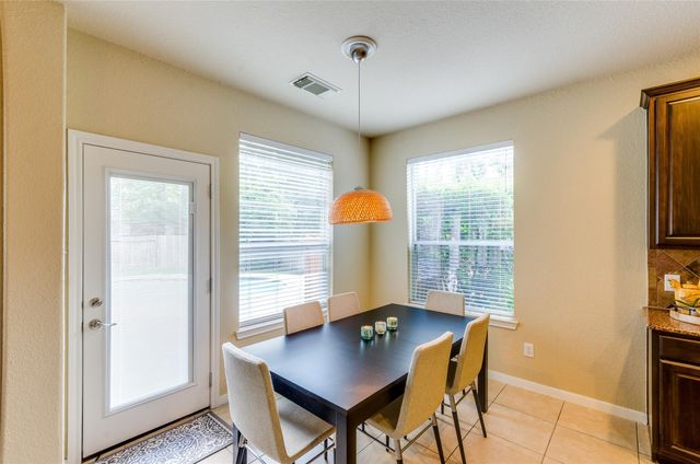 10 Caelin Court, The Woodlands, TX 77382