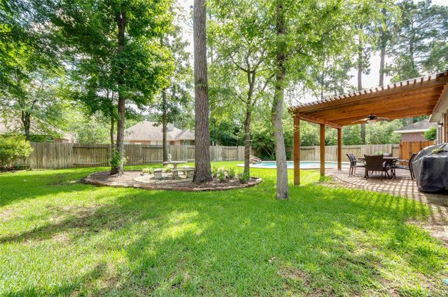10 Caelin Court, The Woodlands, TX 77382