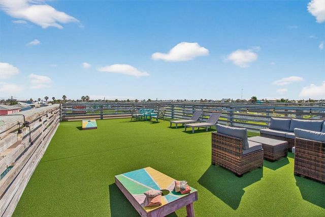 310 E 10th St 6, Port Aransas, TX 78373