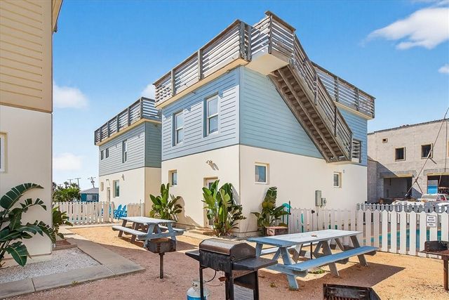 310 E 10th St 6, Port Aransas, TX 78373