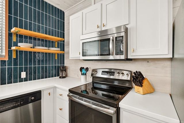 310 E 10th St 6, Port Aransas, TX 78373