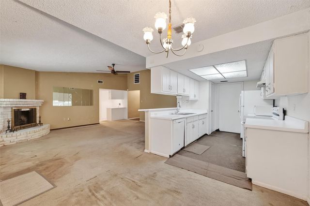 1910 Blindlake Drive, Houston, TX 77084