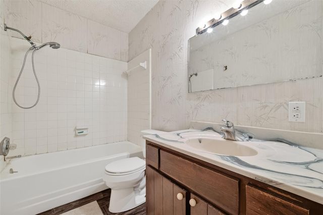 1910 Blindlake Drive, Houston, TX 77084