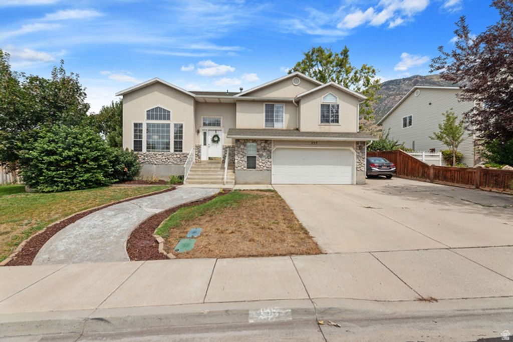 237 E 1640 N, Pleasant Grove, UT 84062 — photo 2