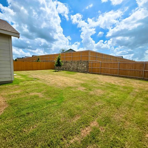 226 Hidden Meadows Drive, Sherman, TX 75092