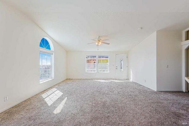 1680 Milton Rd, Napa, CA 94559