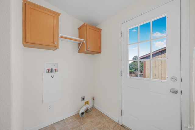 1680 Milton Rd, Napa, CA 94559