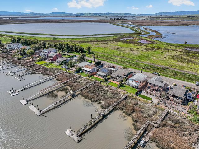 1680 Milton Rd, Napa, CA 94559