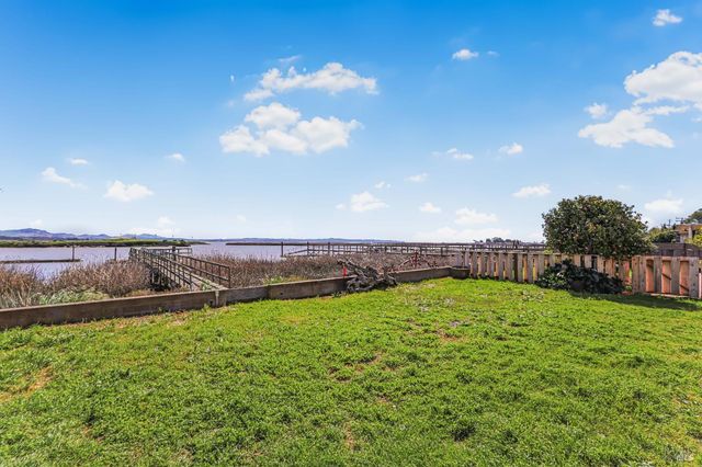 1680 Milton Rd, Napa, CA 94559