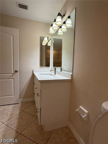3527 NE 19th PL, Cape Coral, FL 33909