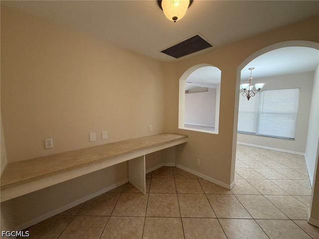 3527 NE 19th PL, Cape Coral, FL 33909