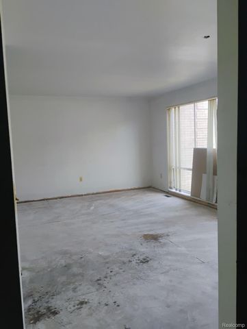 22100 Dante Street, Oak Park, MI 48237