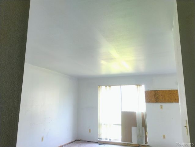 22100 Dante Street, Oak Park, MI 48237