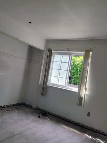 22100 Dante Street, Oak Park, MI 48237