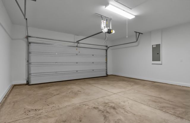 907 Bur Oak Rd, Lebanon, TN 37090