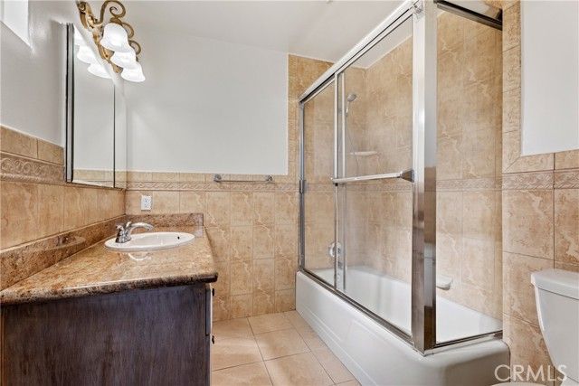 4427 Camero Avenue, Los Angeles, CA 90027