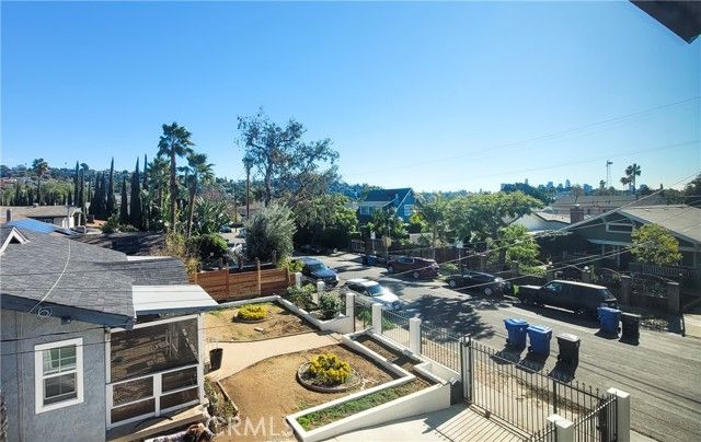 4427 Camero Avenue, Los Angeles, CA 90027