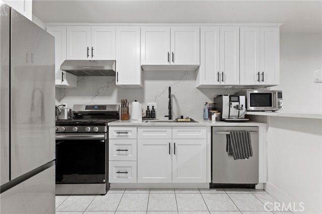 4427 Camero Avenue, Los Angeles, CA 90027