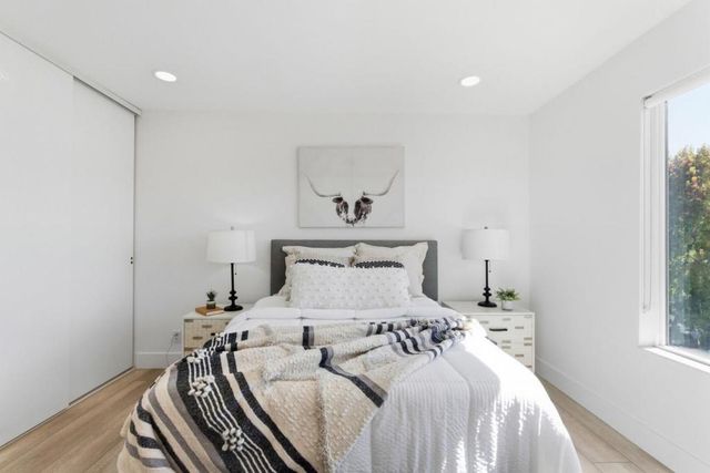 601 Leahy Street 301, Redwood City, CA 94061