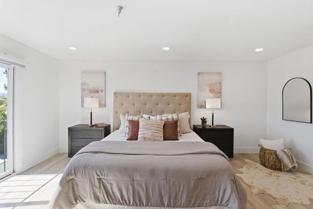 601 Leahy Street 301, Redwood City, CA 94061