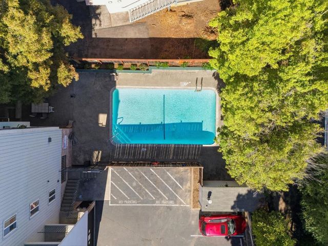 601 Leahy Street 301, Redwood City, CA 94061