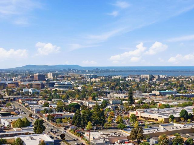 601 Leahy Street 301, Redwood City, CA 94061