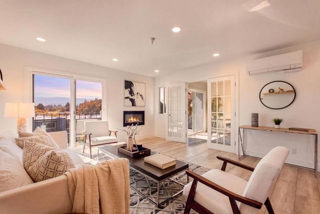 601 Leahy Street 301, Redwood City, CA 94061