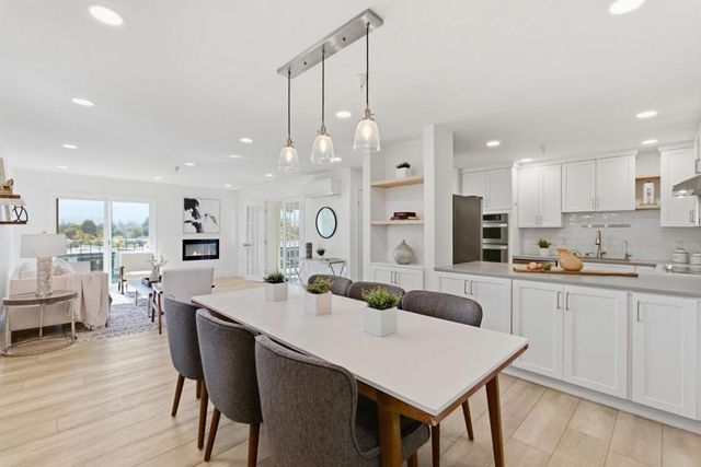 601 Leahy Street 301, Redwood City, CA 94061