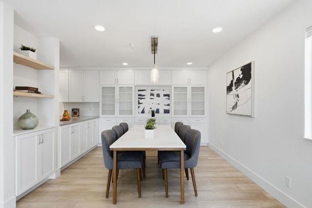 601 Leahy Street 301, Redwood City, CA 94061