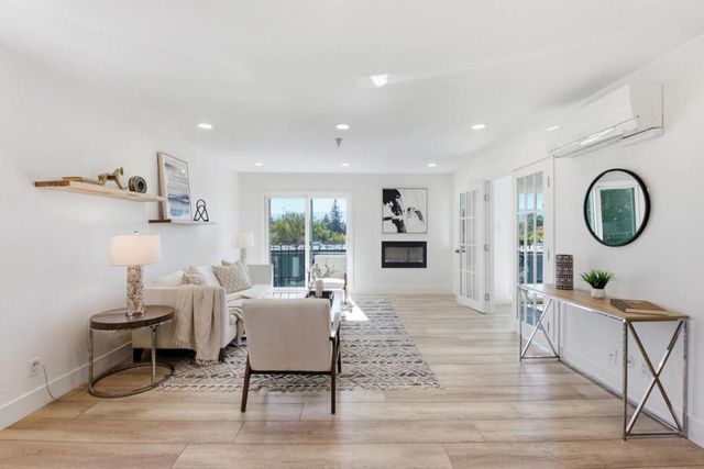 601 Leahy Street 301, Redwood City, CA 94061