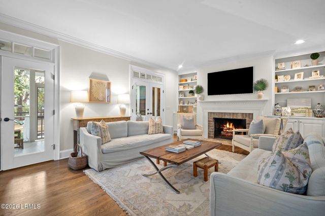 10 Waterside Drive, Beaufort, SC 29907