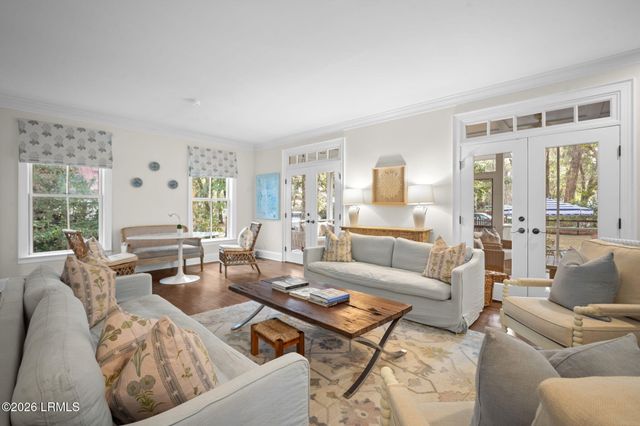 10 Waterside Drive, Beaufort, SC 29907