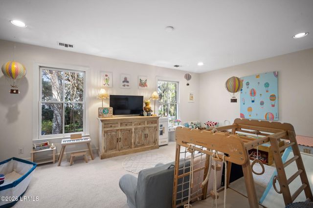 10 Waterside Drive, Beaufort, SC 29907