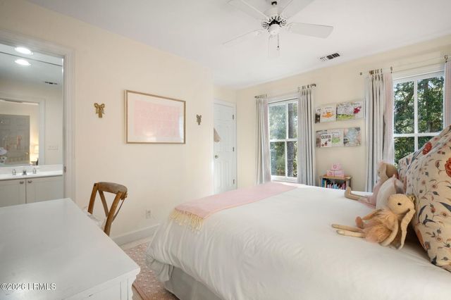 10 Waterside Drive, Beaufort, SC 29907