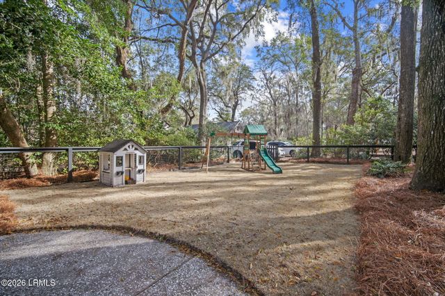 10 Waterside Drive, Beaufort, SC 29907