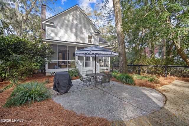 10 Waterside Drive, Beaufort, SC 29907
