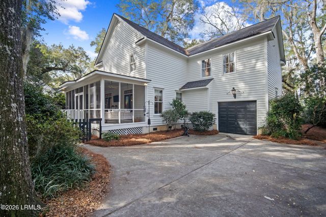 10 Waterside Drive, Beaufort, SC 29907