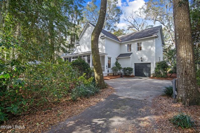 10 Waterside Drive, Beaufort, SC 29907