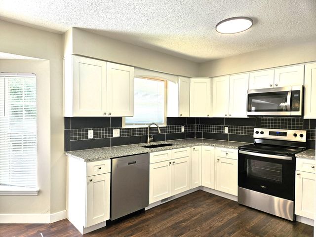 4810 W Tarkio Street, Springfield, MO 65802