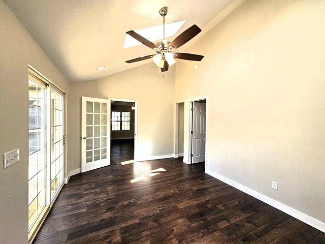 4810 W Tarkio Street, Springfield, MO 65802